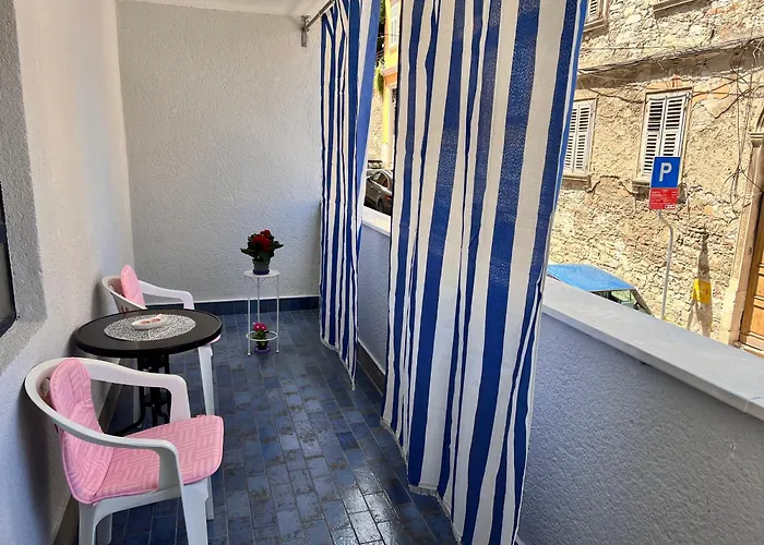 Summer Sparkle Apartman Póla